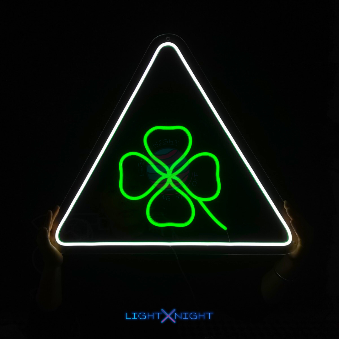 Alfa Romeo Clover/Quadrifoglio Neon Sign